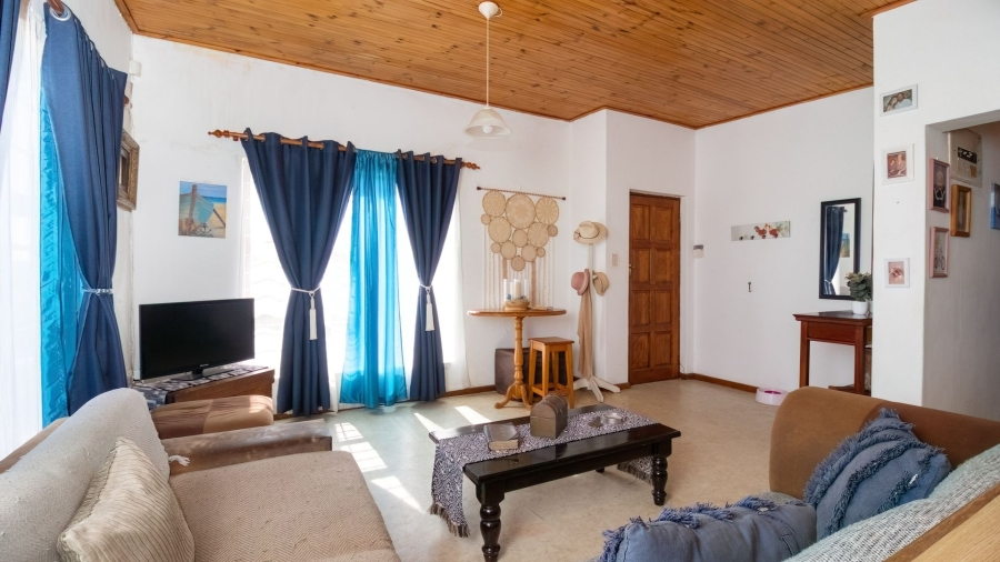 4 Bedroom Property for Sale in Pearly Beach Western Cape